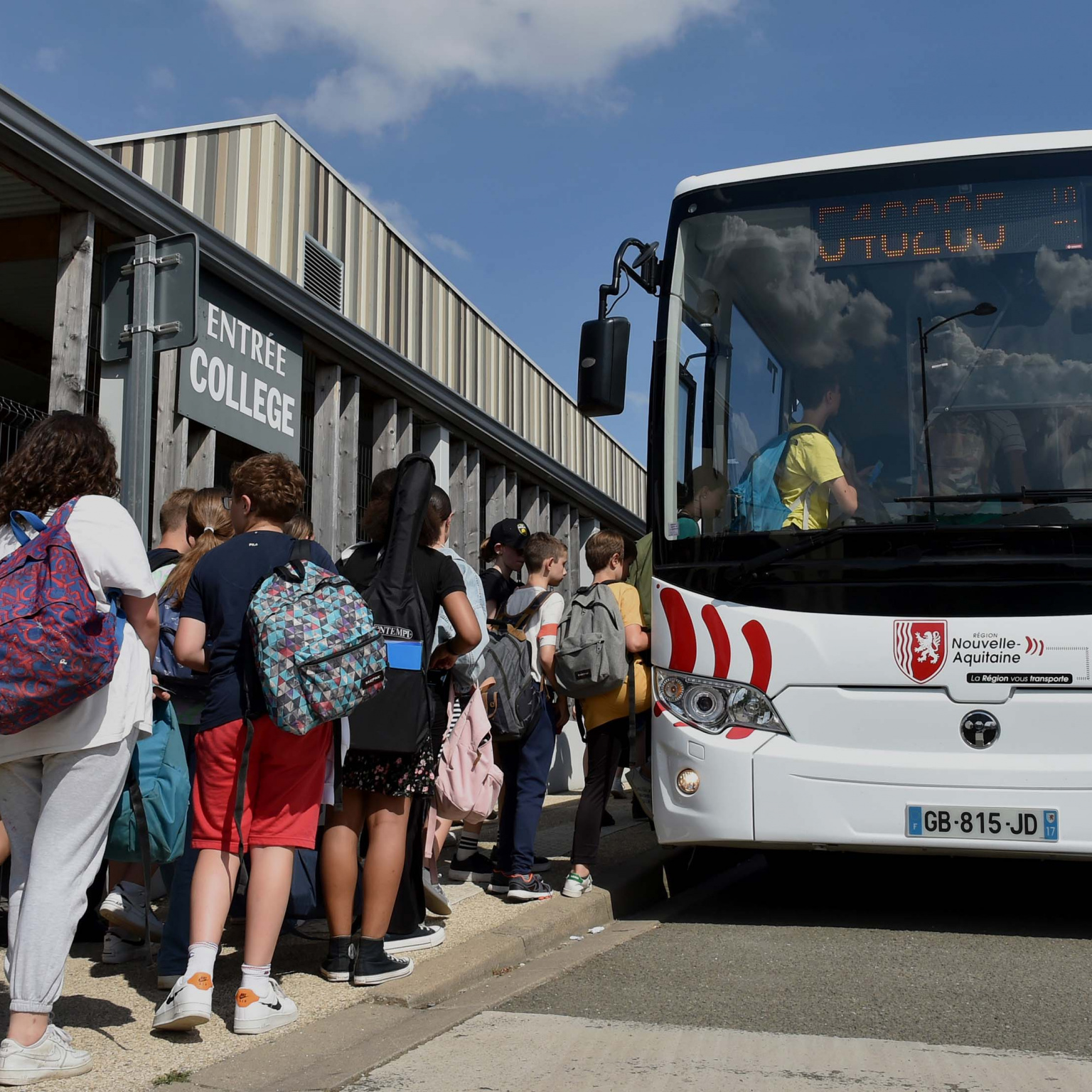 Transports scolaires Nouvelle-Aquitaine : inscriptions 2023-2024